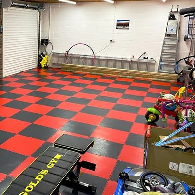 Dobra cena Fireproof Recycled Rubber Flooring Tiles With Composite Layer Anti Wear Surface online