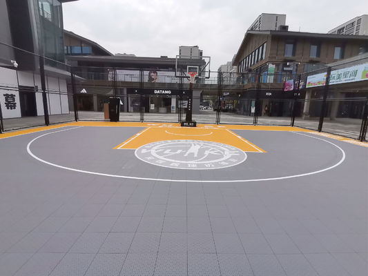 Dobra cena Kolorowe płytki z kopolimeru polipropylenu PP/TPV do podłóg sportowych online