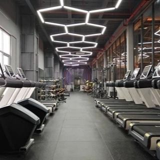 Dobra cena GYM Fitness Room Gumowe płytki podłogowe Czerwony Czarny Kolor OEM ODM online