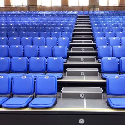 Składane, stabilne, wysuwane siedzenia UV dla szkół Gym Theatre OEM