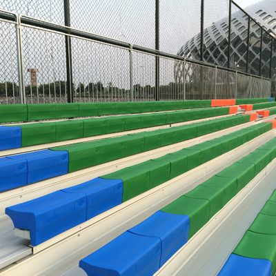 Dobra cena Wielokolorowa aluminiowa ławka wybielająca z plastikowymi siedzeniami Odporna na korozję online