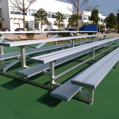 4-rzędowe zewnętrzne metalowe trybuny do szkolnego boiska sportowego OEM ODM