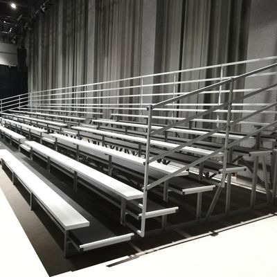 Dobra cena Gym Outdoor Metal Bleachers, Portable Gym Bleachers Demontaż z ogrodzeniem online
