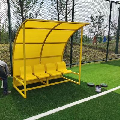 Dobra cena Dostosowane zastępcze ławki piłkarskie ze schronieniem dla klubu piłkarskiego na stadionie szkolnym online