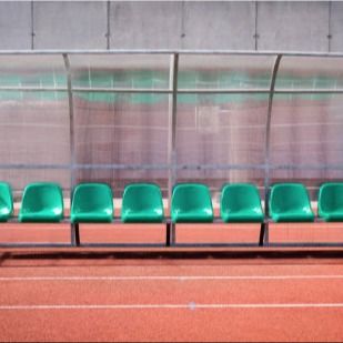 Dobra cena 15 miejsc Wytrzymałe siedzenia na stadionie zewnętrznym z ocynkowanym materiałem z rury stalowej online