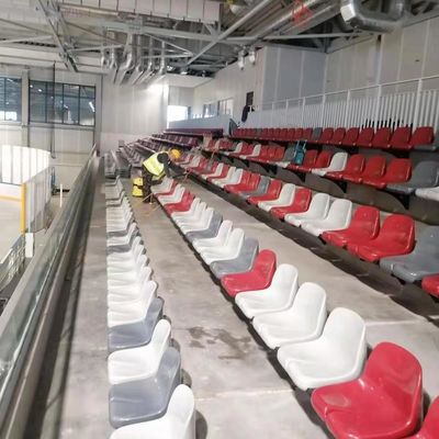 Konfigurowalne kolory Plastikowe siedziska stadionowe na trybuny piłkarskie