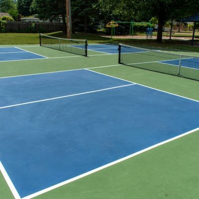 Dobra cena Pickelball Surface Pickelball Court Mat Przenośna mata rolkowa 60 x 30 stóp Bezpłatna usługa malowania linii online
