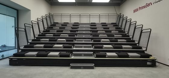 200 - 500 osób Pojemność wyciągające się siedzenia na bleacherze odporne na rdzew i korozję