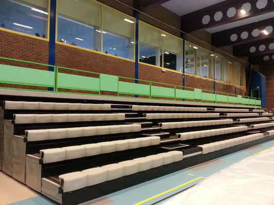 Dobra cena Aluminiowy srebrny wyciągający się bleacher Siedzenie prosty lub zakrzywiony Dostępne opcje online