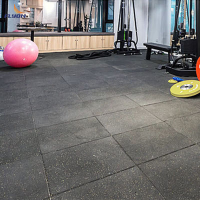 Próbki-zapewnij gumowy podłogowy mat z łatwą instalacją i trwałą zaletą